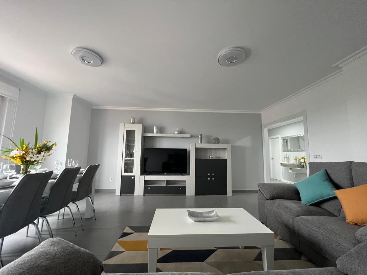 APARTAMENTOS MARIA DE LUCIA- Segundo Piso Arou Exterior foto