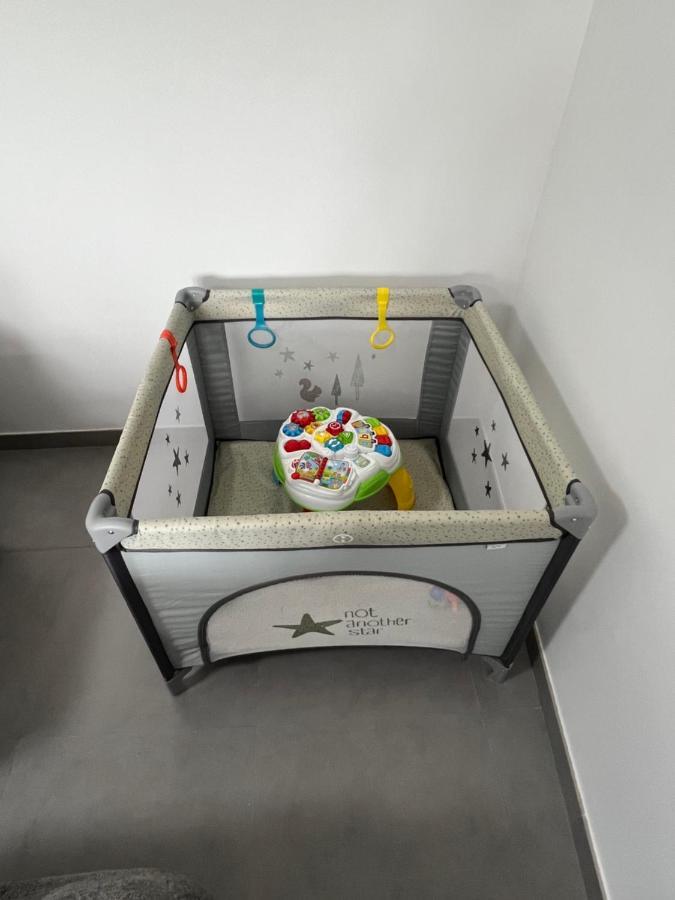 APARTAMENTOS MARIA DE LUCIA- Segundo Piso Arou Exterior foto
